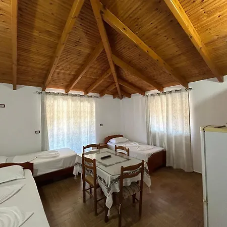 Apartman Caushi *
