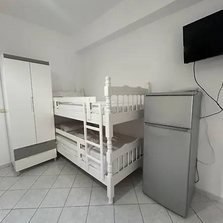 Apartment Caushi