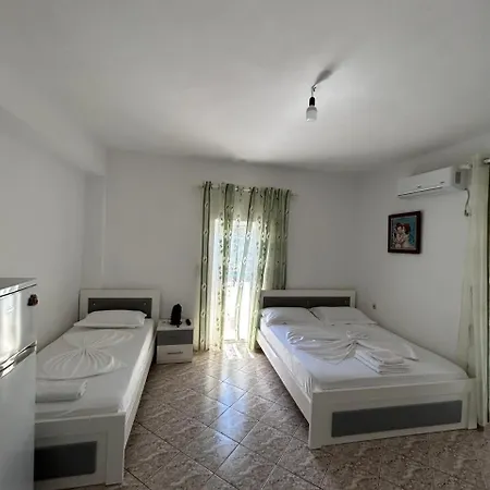 Appartamento Caushi *